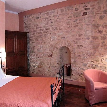 La Luna Nel Borgo Spello Exterior foto